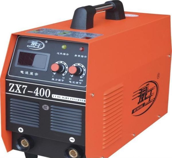 電焊機(jī)正面圖 電焊機(jī)正面圖