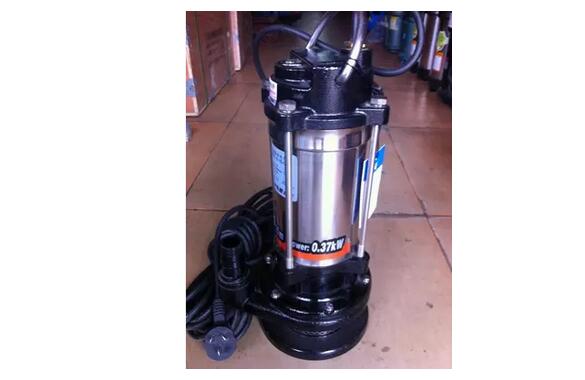 高揚(yáng)程潛水泵主圖 高揚(yáng)程潛水泵主圖