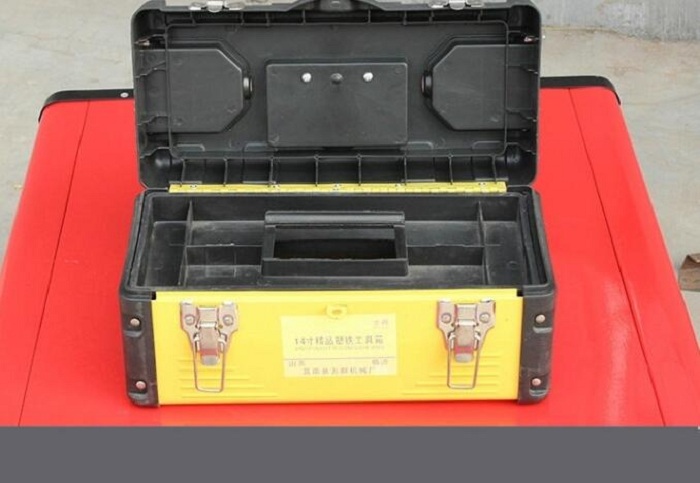 高檔手提塑鐵工具箱內(nèi)襯圖