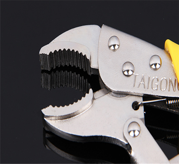 尖嘴鉗產(chǎn)品圖 尖嘴鉗產(chǎn)品圖