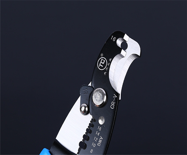 剝線鉗產(chǎn)品圖 剝線鉗產(chǎn)品圖