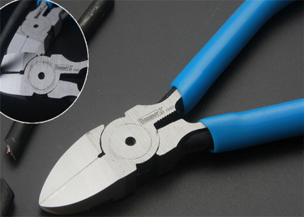 鋼絲鉗產(chǎn)品圖 鋼絲鉗產(chǎn)品圖