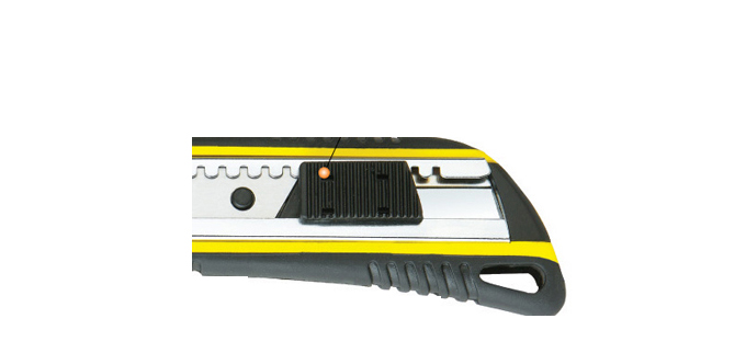 鎖住刀片旋鈕 鎖住刀片旋鈕